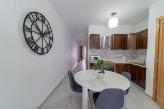 Premier Court City apartments - St Julian's - 6