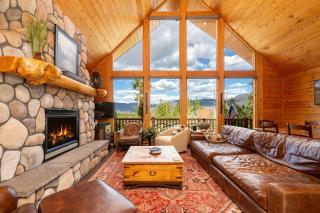 Outdoor Dining and Firepit, Pet Friendly, Breathtaking Views, High End Cabin - 9