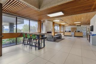 Best Western Cedar Park Inn - Edmonton - 1