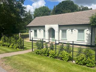 The Old Gatehouse - Legbourne - 0