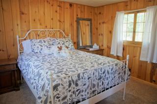 Great Deck with Gas Grill, Outdoor Firepit, 2 Blocks From Main Street - 2