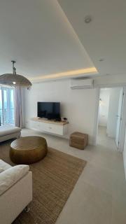 Boho Panoramic Seaview Apartment - 8
