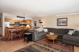 Lakefront Condo, Ground Floor, Ideal for Couples or Families - 8