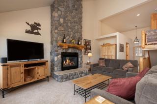 Private Garage, Washer and Dryer, Amazing Views of Byers Peak, Pet Friendly - 4