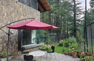 Crestview Lodge - Abbottabad - 1