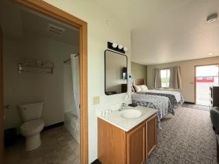 The Trail Inn & RV Sites - Selby, SD - HWY 12, HWY 83 - Selby - 5