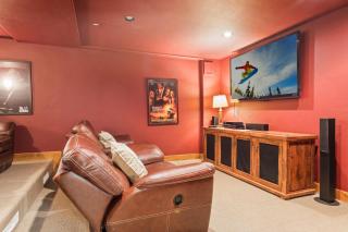 Outdoor Private Hot Tub, In Home Movie Theater, Luxurious Creekside Home - Vail - 7