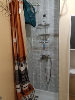 Résidence avec piscine sur quai avec bateau - 4