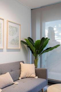 Las Condes Oasis Spacious 1BR Pool and Gym - Santiago - 2