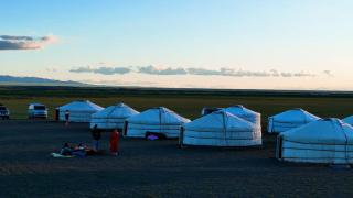 Flaming Cliffs Ger Camp - - 2