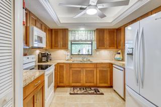 Home with Space to Unwind Near Fort Myers Beach! - Fort Myers - 3