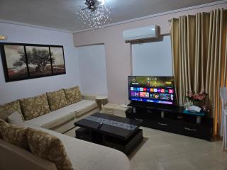 Cozy Central Apartment - Ksamil - 9