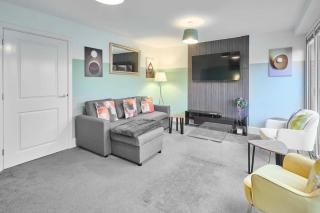 Modern Home with Garden, Corby - - 3