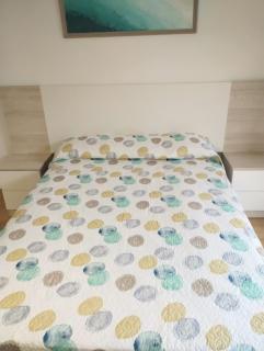 Piso céntrico con balcón en Santoña - 9