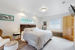 Cozy Cove - Manzanita - 1