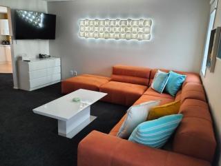 3 Bedroom Home in Peaceful Setting - Christchurch - 0