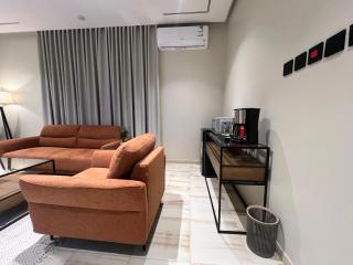 سويت بغرفة نوم وصالة جانبية - 4