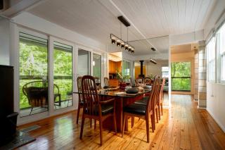 TreeTops Spacious Architectural Retreat - 3