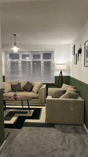Cozy and Stylish stays at Maiden Lane - Ifield - 5