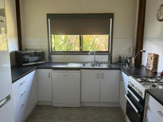Waterview Cottage - - 3