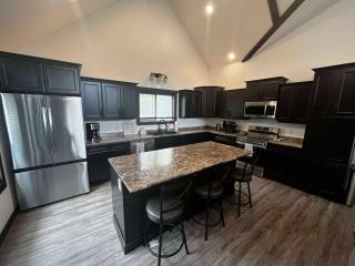 Polar Den Cabin - Valemount - 8