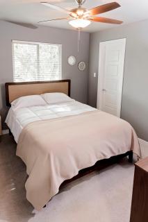6BR Retreat in ATX with Hot Tub - Austin - 5