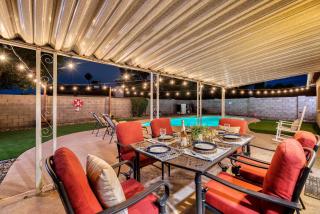 Modern Farmhouse With Free Heated Pool & Fast Wifi - Phoenix - 0