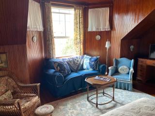 Gregg House - Amazing Views, Sunsets, Private Beach & boathouse - Falmouth - 4