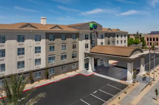 Holiday Inn Express Fresno River Park Highway 41 by IHG - 0