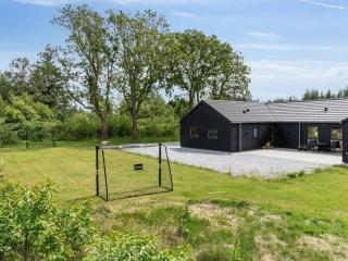 Spacious Retreat for 20 - By Traum Ferienwohnungen - 7