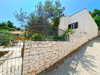 Seastone Villa Alta - Trogir - 7