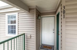 Charming Condos at Holiday Hills Resort - Beautifully Updated and Affordable - Family Amenities - Branson - 4