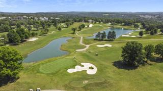 Charming Condos at Holiday Hills Resort - Beautifully Updated and Affordable - Family Amenities - Branson - 3