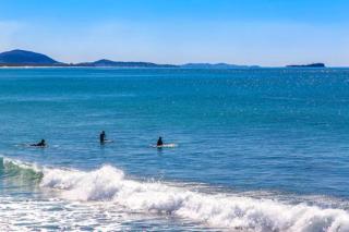 Beautiful Beachside Escape - Alexandra Headland - 9