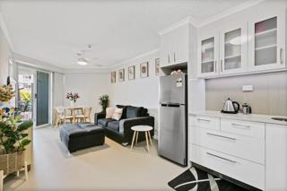 Beautiful Beachside Escape - Alexandra Headland - 8