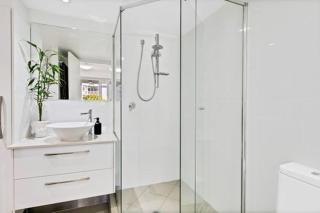 Beautiful Beachside Escape - Alexandra Headland - 5