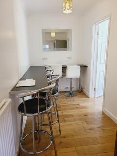 Rusper Retreat - Gatwick - Ifield - 6