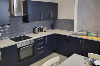 Kep Stays City Centre 4 bed Apartment - Central Station - 4