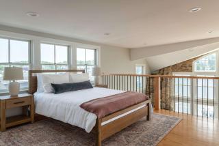 Stay at Smith Cove - Gloucester - 1