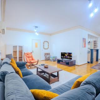 Zamalek Gem Balcony & Nile View Apt - 8
