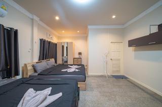 Blue Pool Villa Jomtien / 350m to beach / Big Pool with Slider - 6