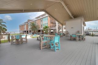 Channelview 105 - Port Aransas - 3