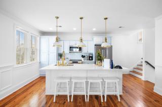 Sand Dune by AvantStay Vibrant 6 BR Bungalow w Entertainers Dream Roof - Mount Pleasant - 7