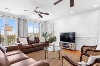 Sand Dune by AvantStay Vibrant 6 BR Bungalow w Entertainers Dream Roof - Mount Pleasant - 4