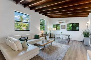 Hidden Bungalow- Peaceful retreat BBQ and hot tub - 0