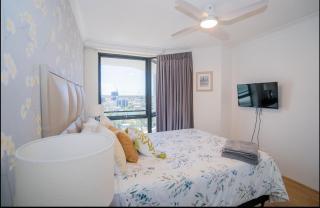 Apartment in Surfers Paradise - Gold Coast - 4