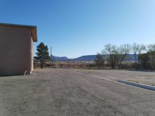 Leisure Lodge Motel - Grants - 3