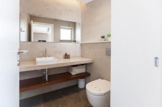 FLH Cascais Beachside Duplex Balcony - 3