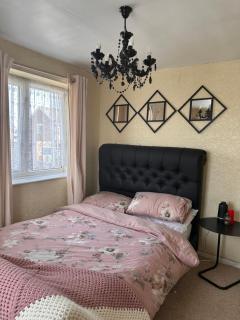 Relax Staycation - Darlaston - 9