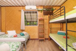 Room 3 - Secluded Rustic Bungalow by Tipaniers Beach - Iumaru - 0